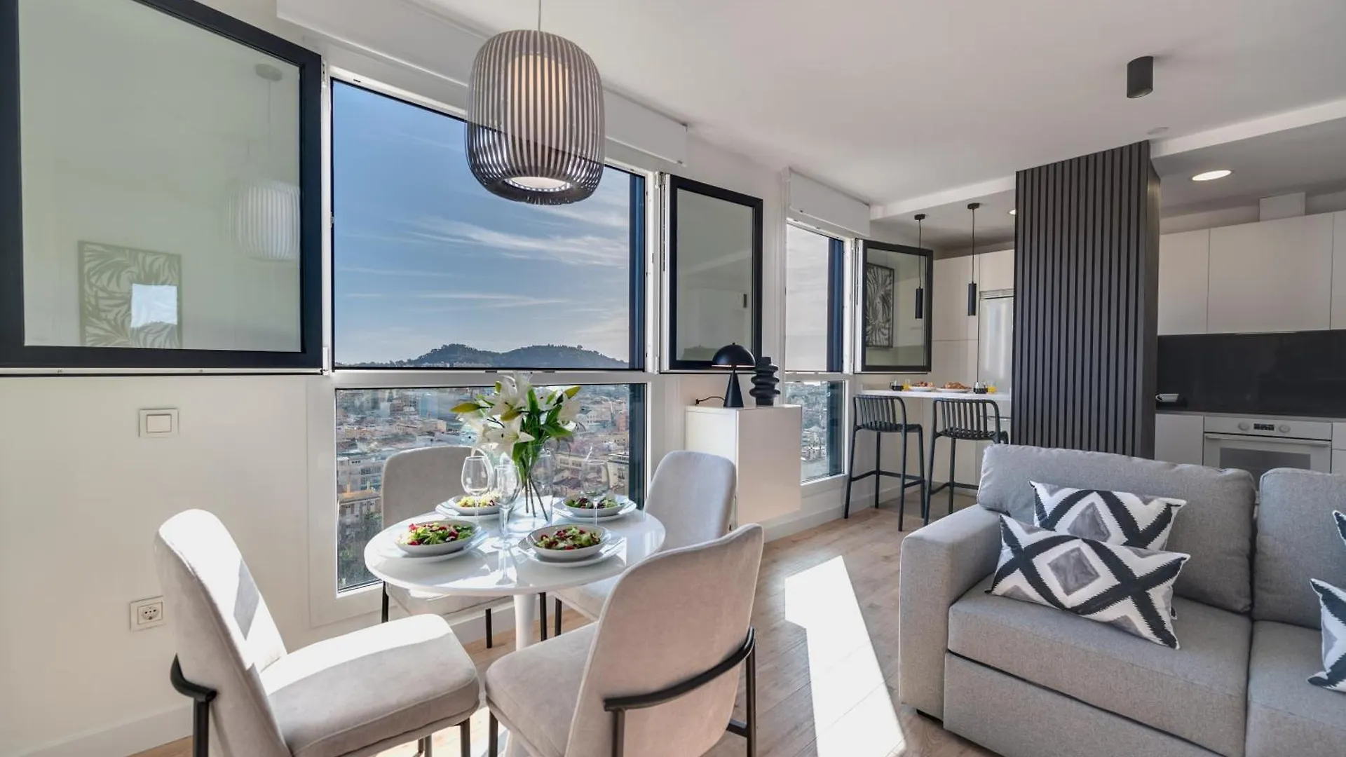 Xpce Sky Towers - Parking Free Apartamento Málaga