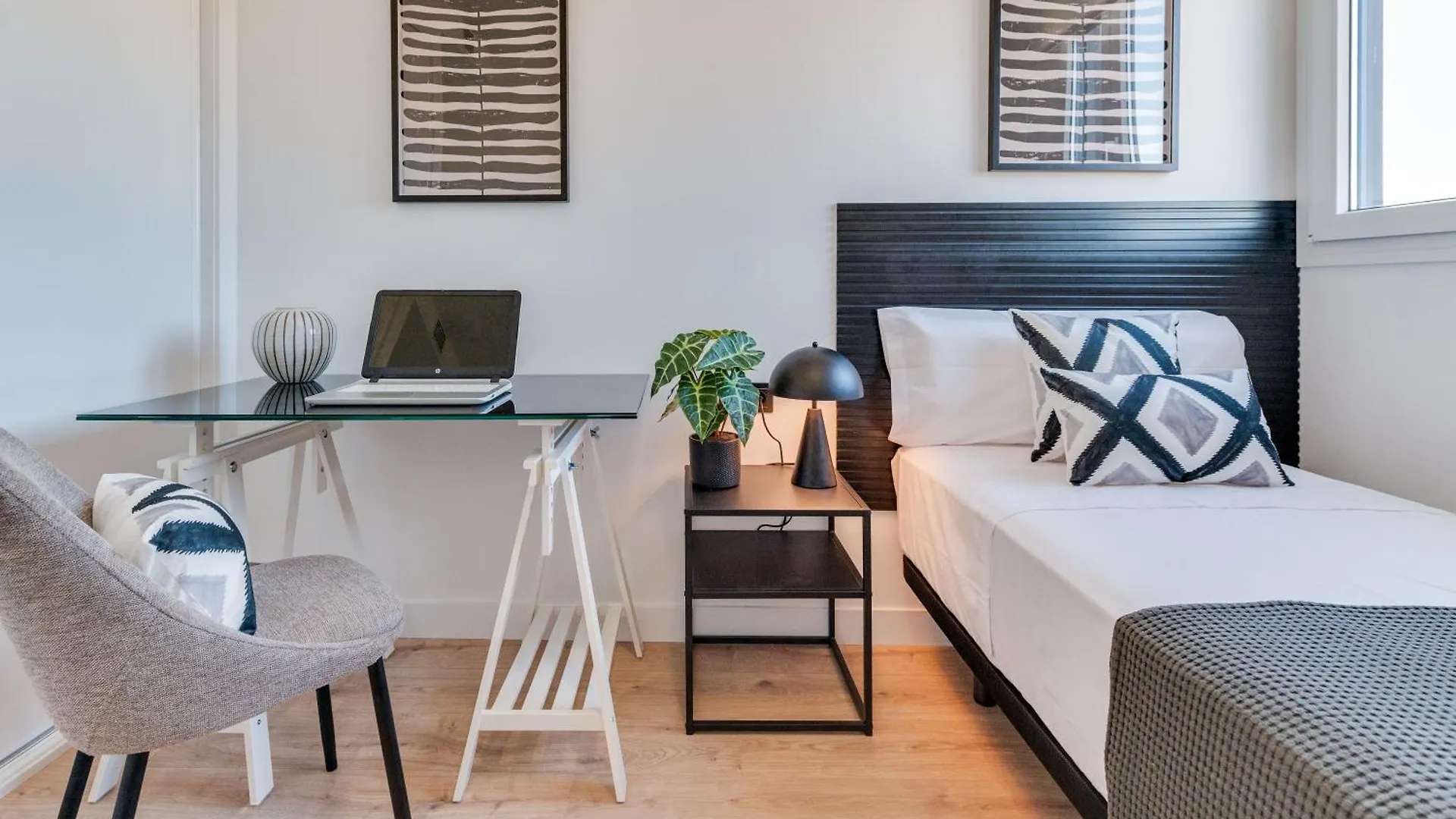 Xpce Sky Towers - Parking Free Apartamento Málaga
