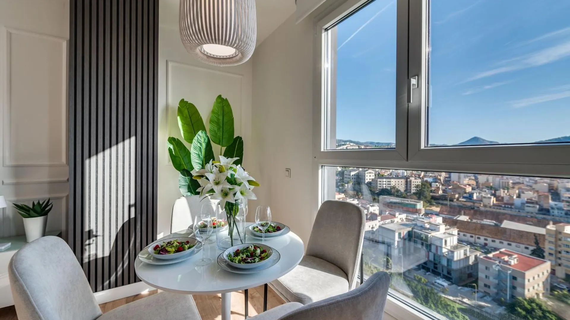 Xpce Sky Towers - Parking Free Apartamento Málaga
