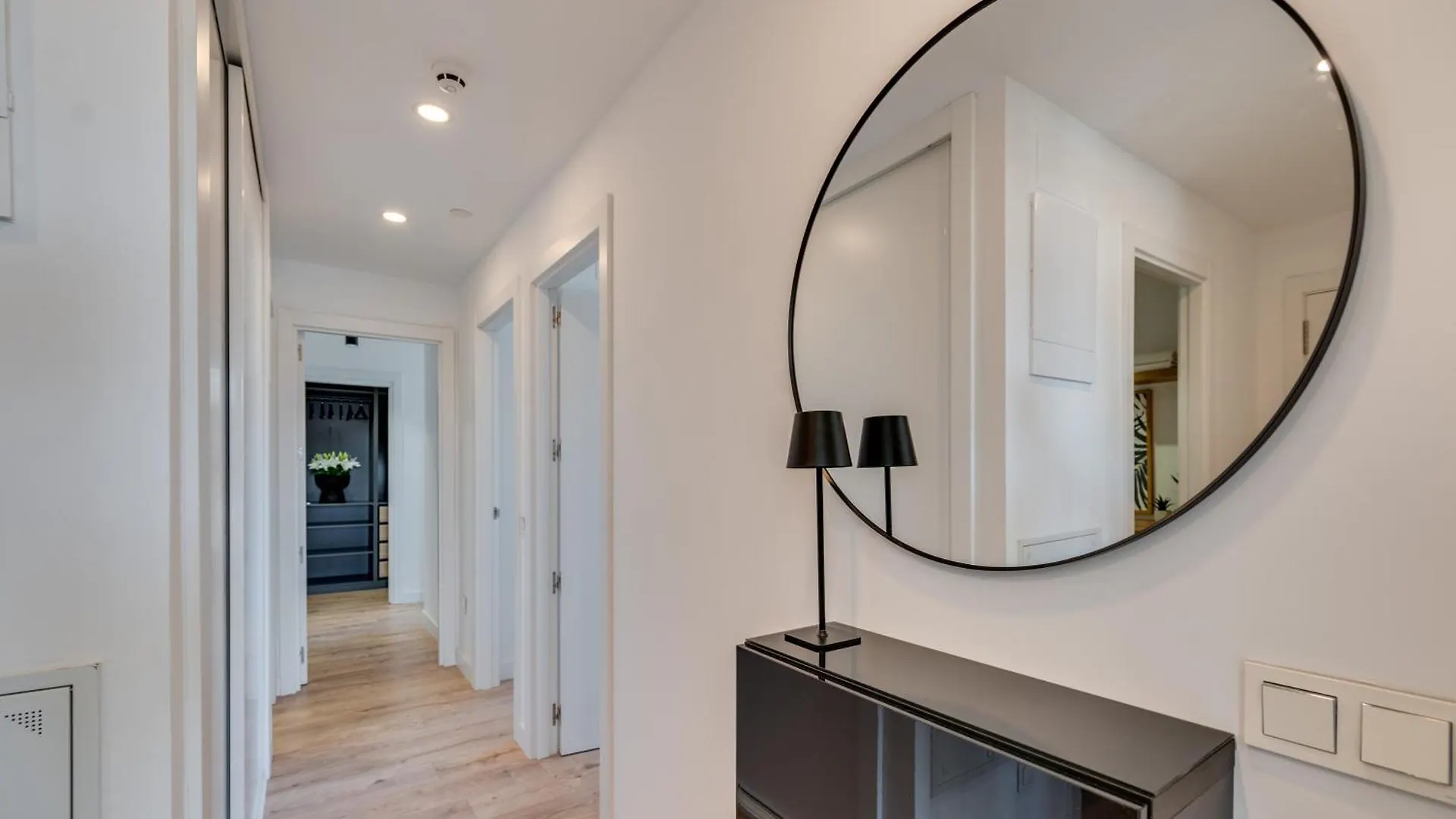Xpce Sky Towers - Parking Free Apartment Malaga